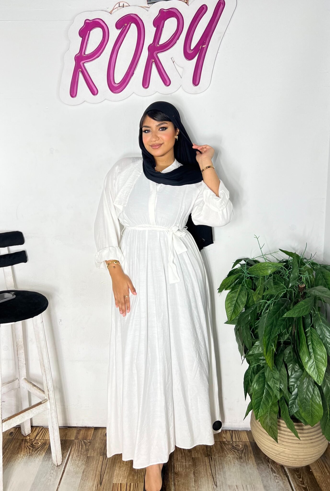 DRESS